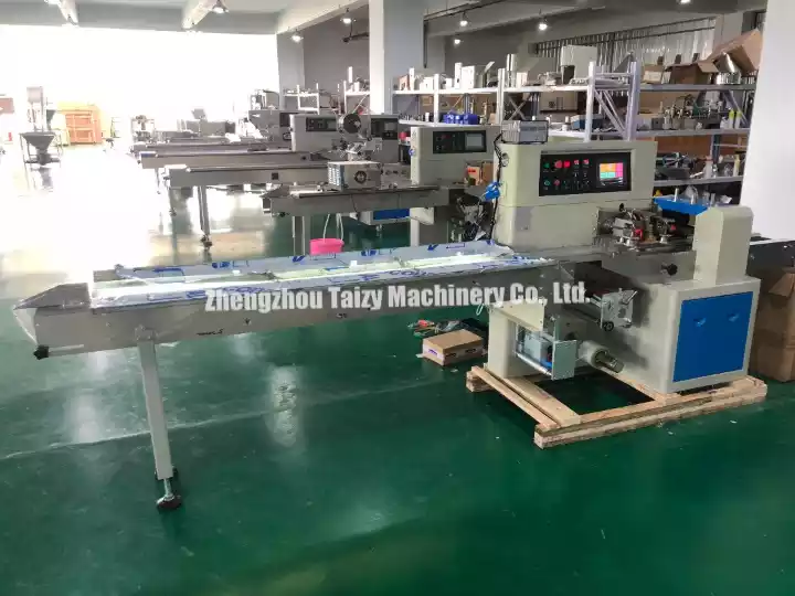 Factory peanut candy packing machine